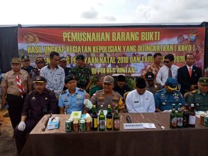 Kapolres Bintan, AKBP Boy Herlambang S.IK, MH, didampingi TNI dan Pemkab